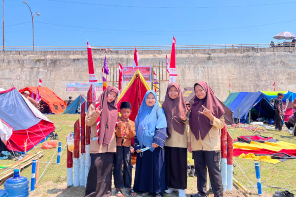 Semarak Kepanduan dan Prestasi Santri Quddusussalam di Perkemahan Gebyar Madrasah Barus