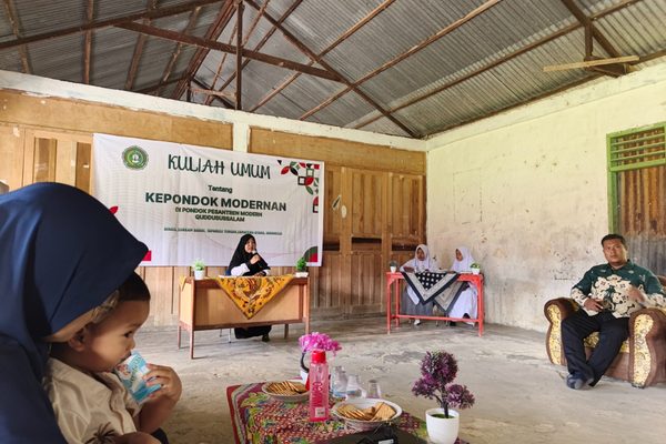 Menyelami Kepondokmodernan, Kuliah Umum di Pondok Pesantren Quddusussalam